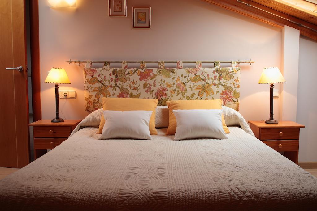 Vivienda Turistica Los Mesones Ágreda Chambre photo